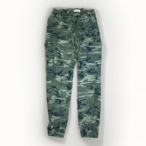 Vibrant M Camo Cargo Jogger Pants Men’s Size M Green Camouflage Drawstring USA